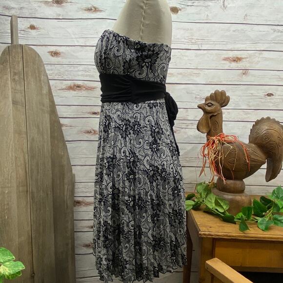Speechless Strapless Sleeveless Lace Fully Lined Bodice Dress Black White Small - Picture 4 of 9